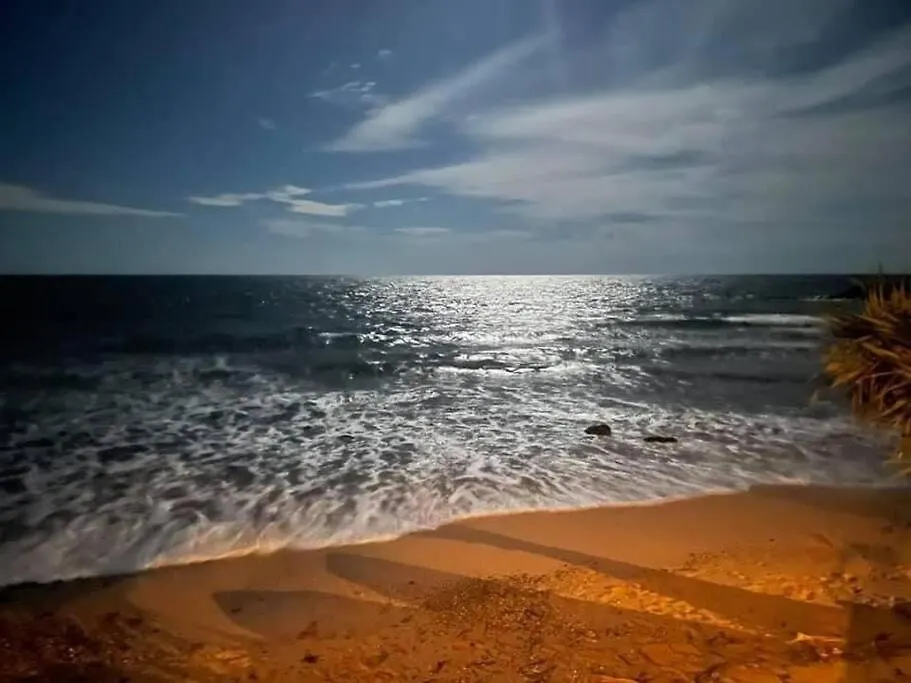 Ground Floor Oceanfront Apartment Bargara Australien